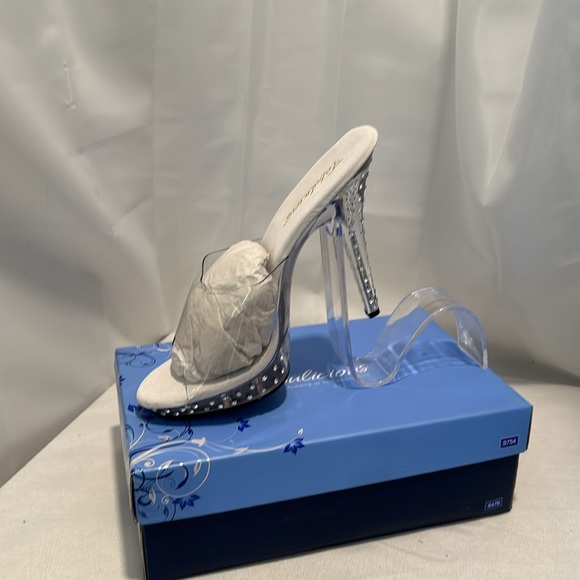 Clear rhinestone heels, competition shoes, new inbox, size 11 npc heels - Picture 3 of 4